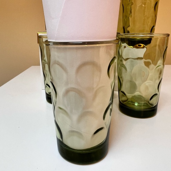 VINTAGE Green Dot Eldorado Hazel Atlas juice glasses. Set of 8. - Picture 3 of 7